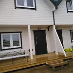 Noce I Dnie 山林小屋